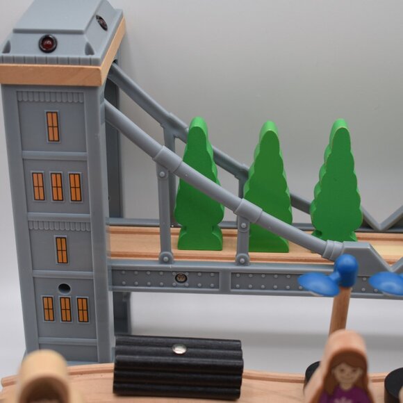 Lot of 60 Wooden Trains Tracks Ascending Descending Curved Connectors Straight - Picture 4 of 14